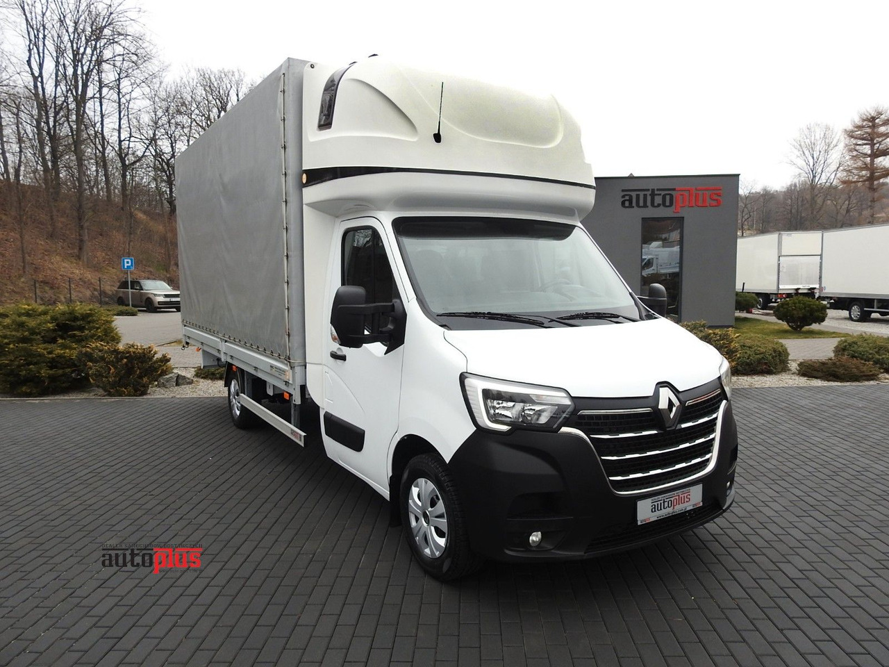 Renault MASTER PRITSCHE PLANE 10 PALETTEN WEBASTO A/C - Van dengan terpal samping: gambar 1 Renault MASTER PRITSCHE PLANE 10 PALETTEN WEBASTO A/C - Van dengan terpal samping: gambar 1