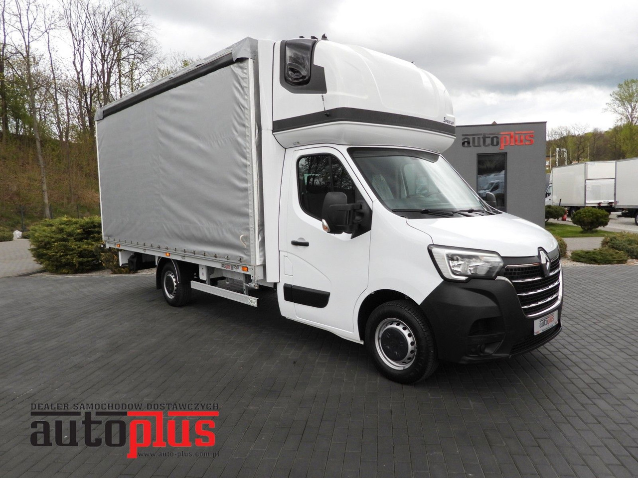 Renault MASTER PRITSCHE PLANE 10 PALETTEN WEBASTO A/C - Van dengan terpal samping: gambar 1 Renault MASTER PRITSCHE PLANE 10 PALETTEN WEBASTO A/C - Van dengan terpal samping: gambar 1