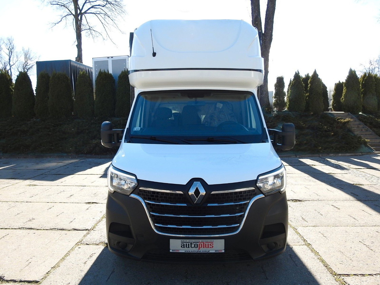 Renault MASTER PRITSCHE PLANE 10 PALETTEN WEBASTO A/C - Van dengan terpal samping: gambar 5 Renault MASTER PRITSCHE PLANE 10 PALETTEN WEBASTO A/C - Van dengan terpal samping: gambar 5