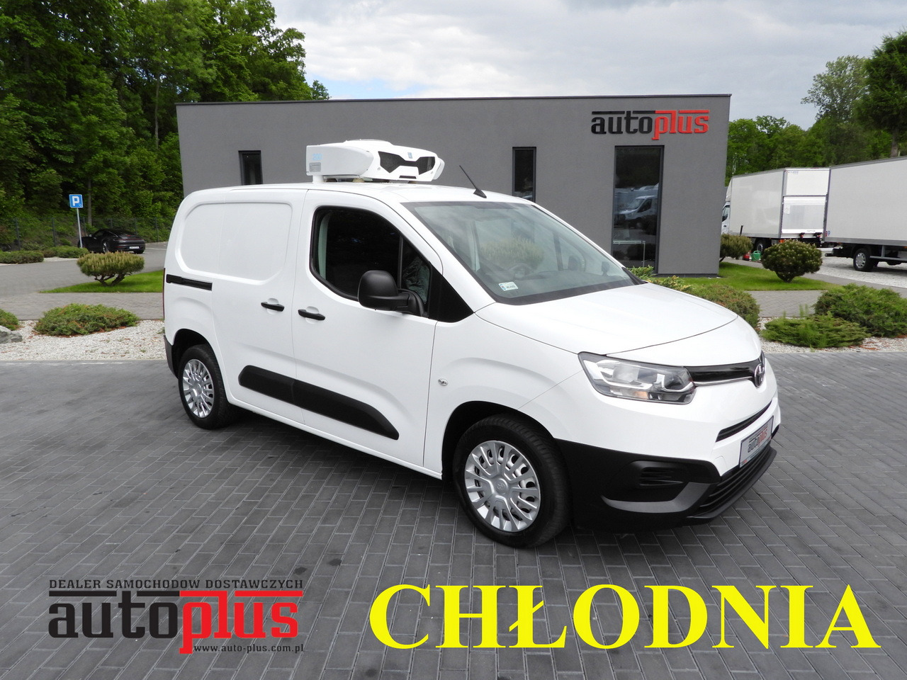 TOYOTA PROACE CITY REFRIGERATOR VAN -15*C POWER SUPPLY 230V CRUISE CONTROL AIR CONDITIONING 100HP - Van berpendingin: gambar 1 TOYOTA PROACE CITY REFRIGERATOR VAN -15*C POWER SUPPLY 230V CRUISE CONTROL AIR CONDITIONING 100HP - Van berpendingin: gambar 1