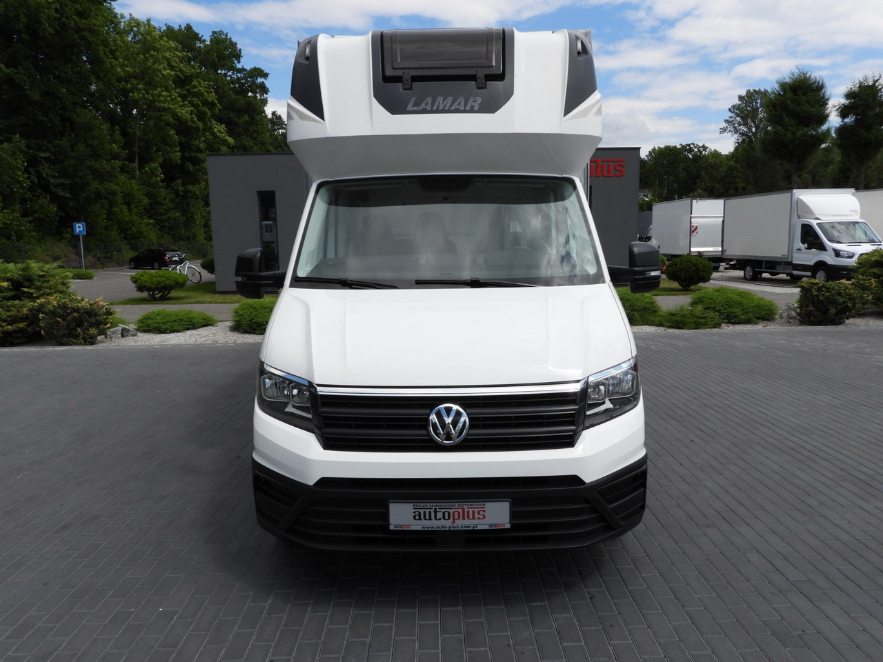 VOLKSWAGEN CRAFTER TARPAULIN 10 PALLETS WEBASTO CRUISE CONTROL AIR CONDITIONING 180HP - Van dengan terpal samping: gambar 5 VOLKSWAGEN CRAFTER TARPAULIN 10 PALLETS WEBASTO CRUISE CONTROL AIR CONDITIONING 180HP - Van dengan terpal samping: gambar 5