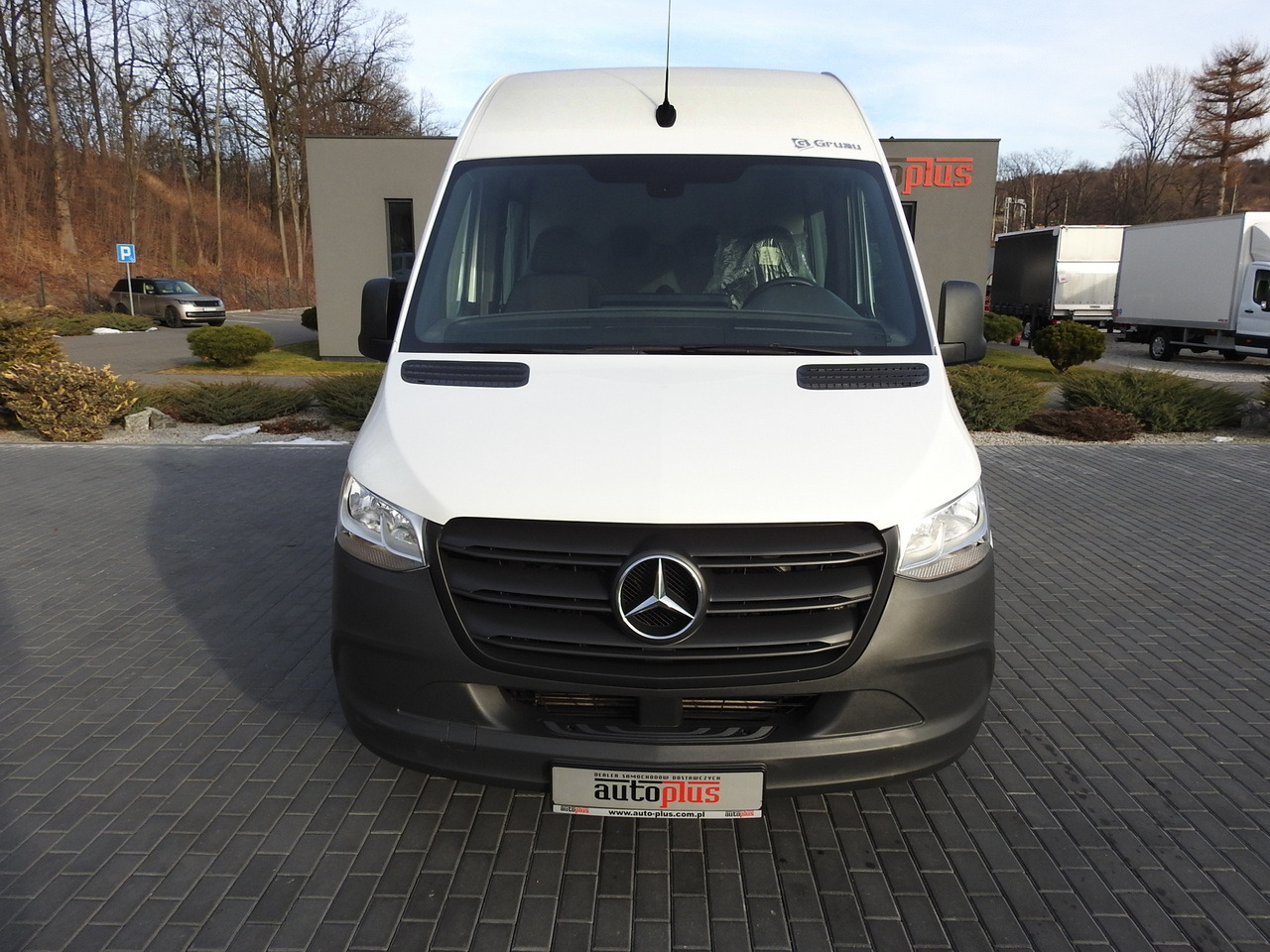 MERCEDES SPRINTER 314 BOX DELIVERY VAN 6 SEATS CRUISE CONTROL AIR CONDITIONING 140HP - Van pengiriman: gambar 5 MERCEDES SPRINTER 314 BOX DELIVERY VAN 6 SEATS CRUISE CONTROL AIR CONDITIONING 140HP - Van pengiriman: gambar 5
