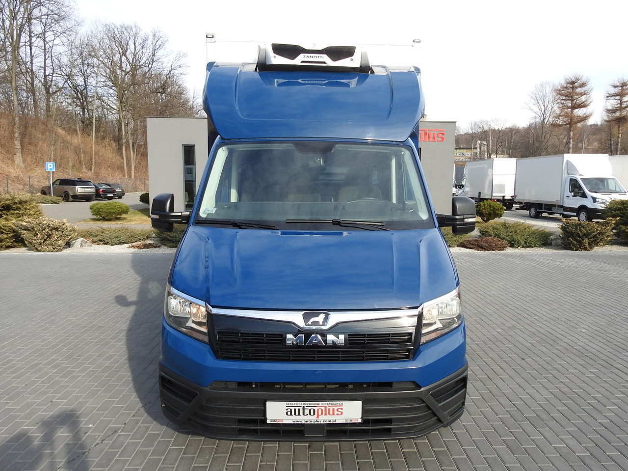 Volkswagen CRAFTER KÜHLKOFFER -5*C 8 PALETTEN HEIZFUNKTION - Van berpendingin: gambar 5 Volkswagen CRAFTER KÜHLKOFFER -5*C 8 PALETTEN HEIZFUNKTION - Van berpendingin: gambar 5