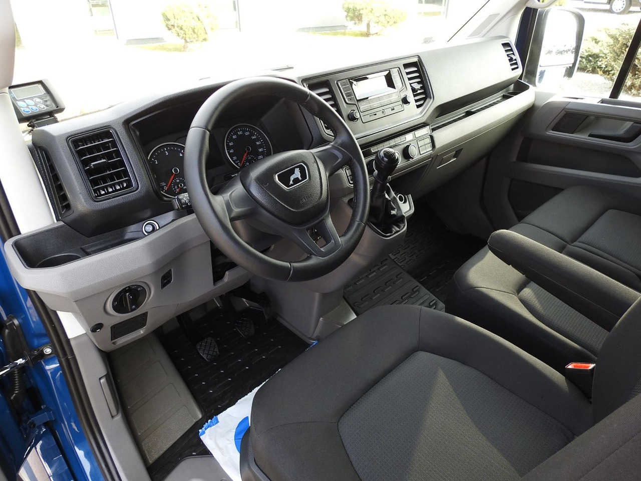 Volkswagen CRAFTER KÜHLKOFFER -5*C 8 PALETTEN HEIZFUNKTION - Van berpendingin: gambar 2 Volkswagen CRAFTER KÜHLKOFFER -5*C 8 PALETTEN HEIZFUNKTION - Van berpendingin: gambar 2