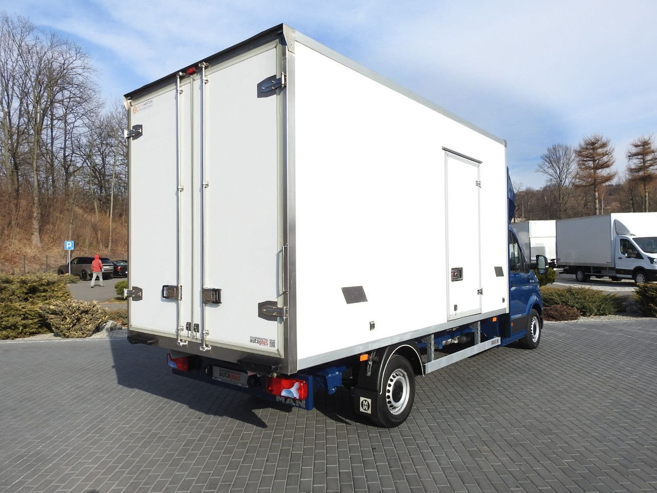 Volkswagen CRAFTER KÜHLKOFFER -5*C 8 PALETTEN HEIZFUNKTION - Van berpendingin: gambar 3 Volkswagen CRAFTER KÜHLKOFFER -5*C 8 PALETTEN HEIZFUNKTION - Van berpendingin: gambar 3