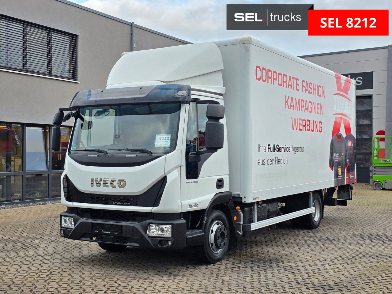 Iveco Eurocargo 75-190 / Ladebordwand / 6D - Van box: gambar 1 Iveco Eurocargo 75-190 / Ladebordwand / 6D - Van box: gambar 1