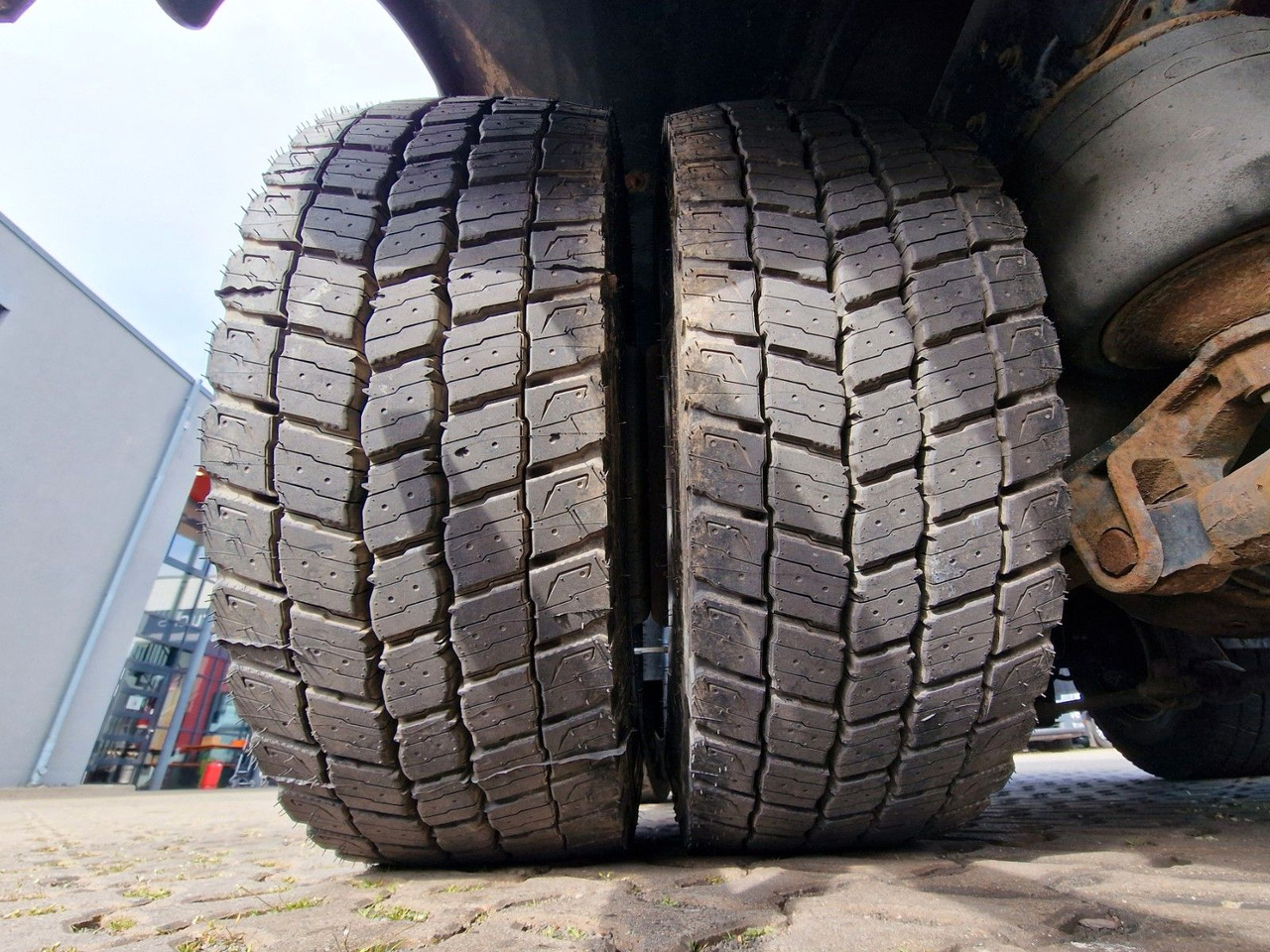 Truk minuman Iveco Stralis 420 / Intarder / Ldbw / Lenkachse: gambar 25
