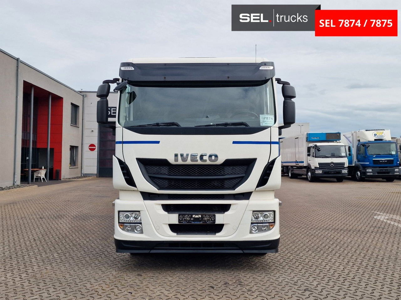 Iveco Stralis 420 / Ladebordwand / Lenkachse /Liftache - Truk minuman: gambar 2 Iveco Stralis 420 / Ladebordwand / Lenkachse /Liftache - Truk minuman: gambar 2