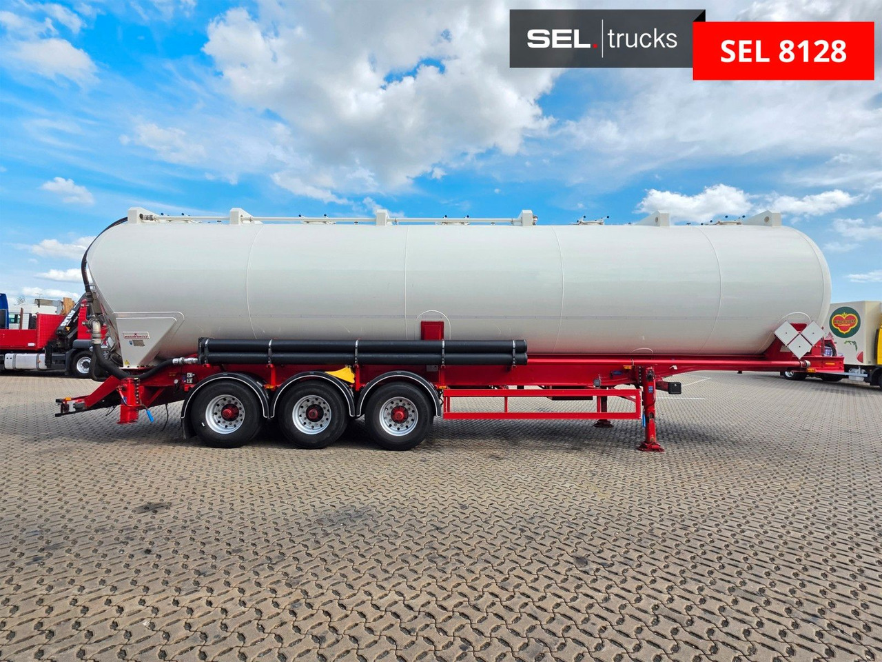 Kässbohrer XS / Kippsilo / 60 m3 / ADR AT - Semi trailer silo: gambar 4 Kässbohrer XS / Kippsilo / 60 m3 / ADR AT - Semi trailer silo: gambar 4