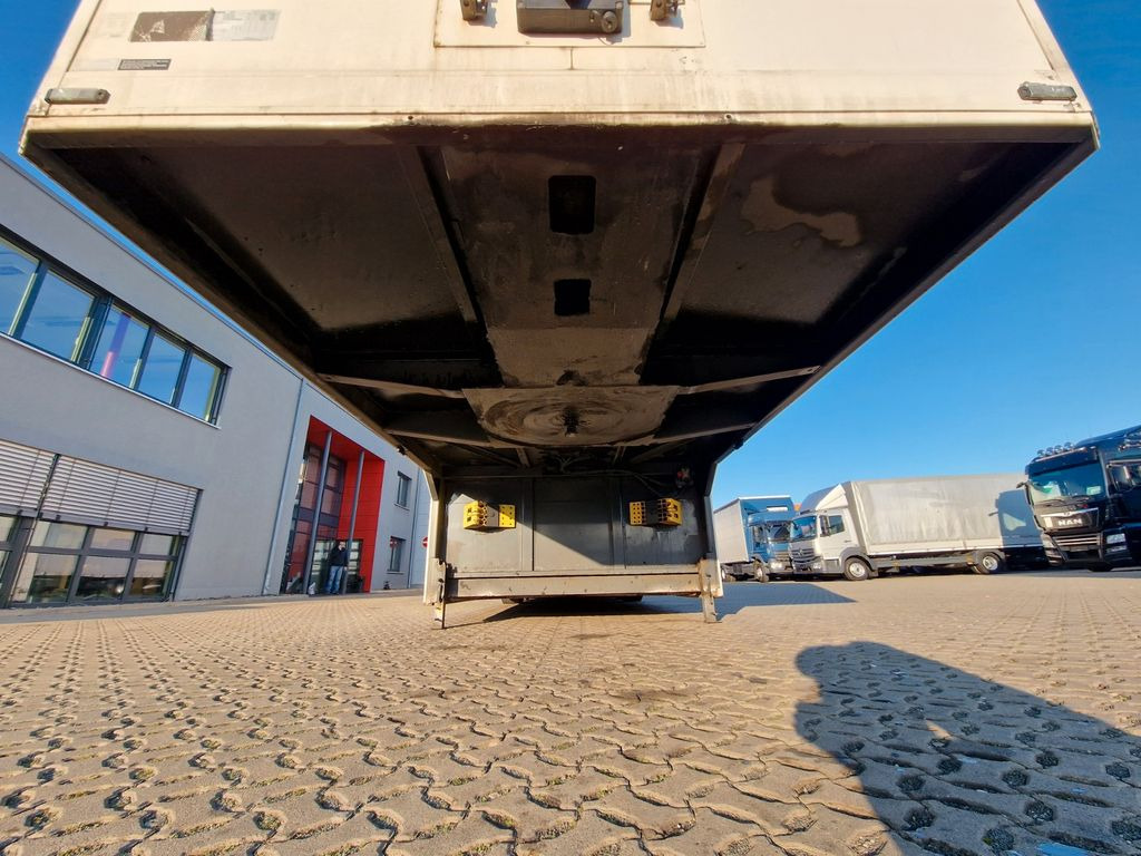 Semi-trailer kotak tertutup Langendorf SDT / Doppelstock: gambar 9 Semi-trailer kotak tertutup Langendorf SDT / Doppelstock: gambar 9