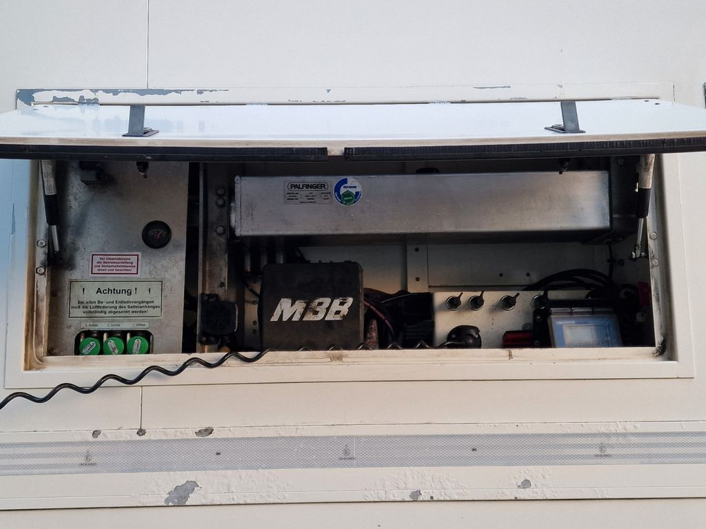 Semi-trailer kotak tertutup Langendorf SDT / Doppelstock: gambar 11 Semi-trailer kotak tertutup Langendorf SDT / Doppelstock: gambar 11