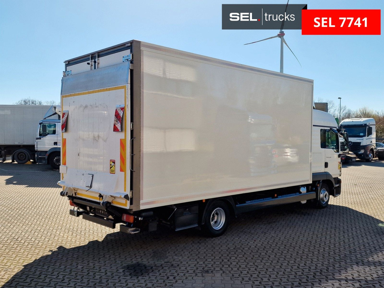 MAN TGL 12.250 4X2 BL / Ladebordwand - Truk berpendingin: gambar 5 MAN TGL 12.250 4X2 BL / Ladebordwand - Truk berpendingin: gambar 5