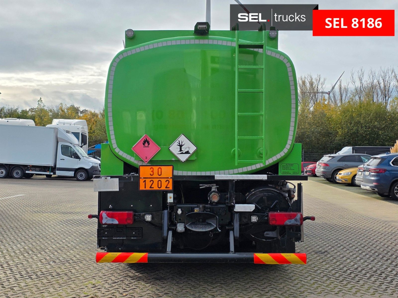 Truk tangki MAN TGS 26.440 6X2-2 LL / ADR AT / 3 Kamm. / Lenkac.: gambar 6 Truk tangki MAN TGS 26.440 6X2-2 LL / ADR AT / 3 Kamm. / Lenkac.: gambar 6