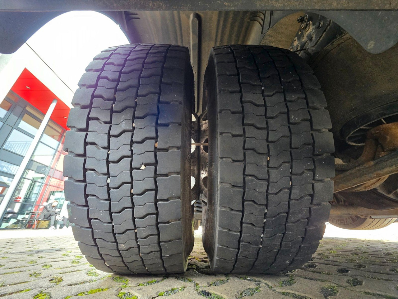 Truk tangki MAN TGS 26.440 6X2-2 LL / ADR AT / 3 Kamm. / Lenkac.: gambar 49 Truk tangki MAN TGS 26.440 6X2-2 LL / ADR AT / 3 Kamm. / Lenkac.: gambar 49