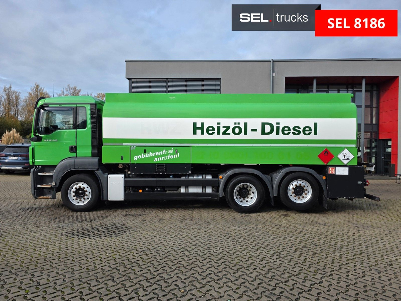 Truk tangki MAN TGS 26.440 6X2-2 LL / ADR AT / 3 Kamm. / Lenkac.: gambar 8 Truk tangki MAN TGS 26.440 6X2-2 LL / ADR AT / 3 Kamm. / Lenkac.: gambar 8