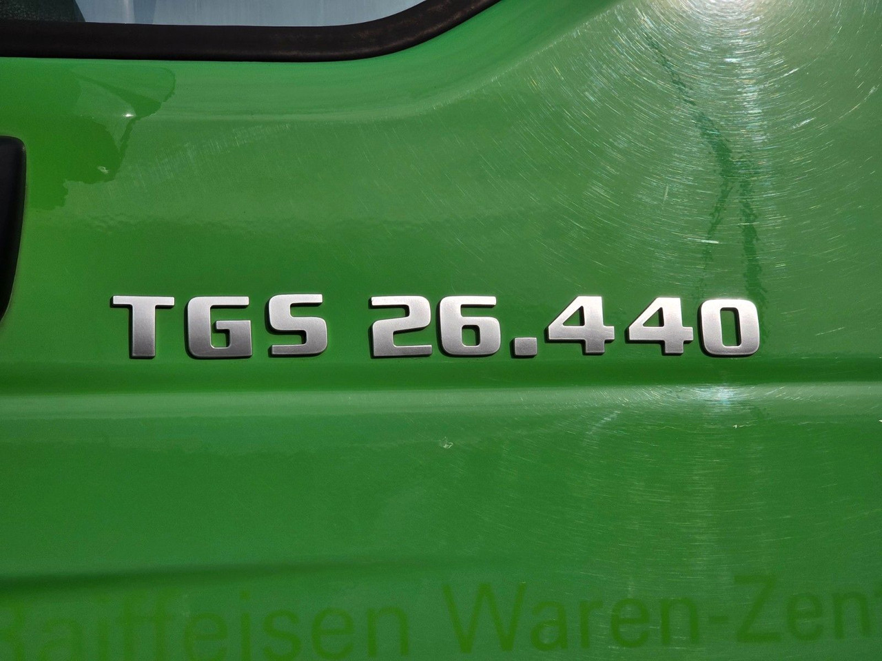 Truk tangki MAN TGS 26.440 6X2-2 LL / ADR AT / 3 Kamm. / Lenkac.: gambar 24 Truk tangki MAN TGS 26.440 6X2-2 LL / ADR AT / 3 Kamm. / Lenkac.: gambar 24