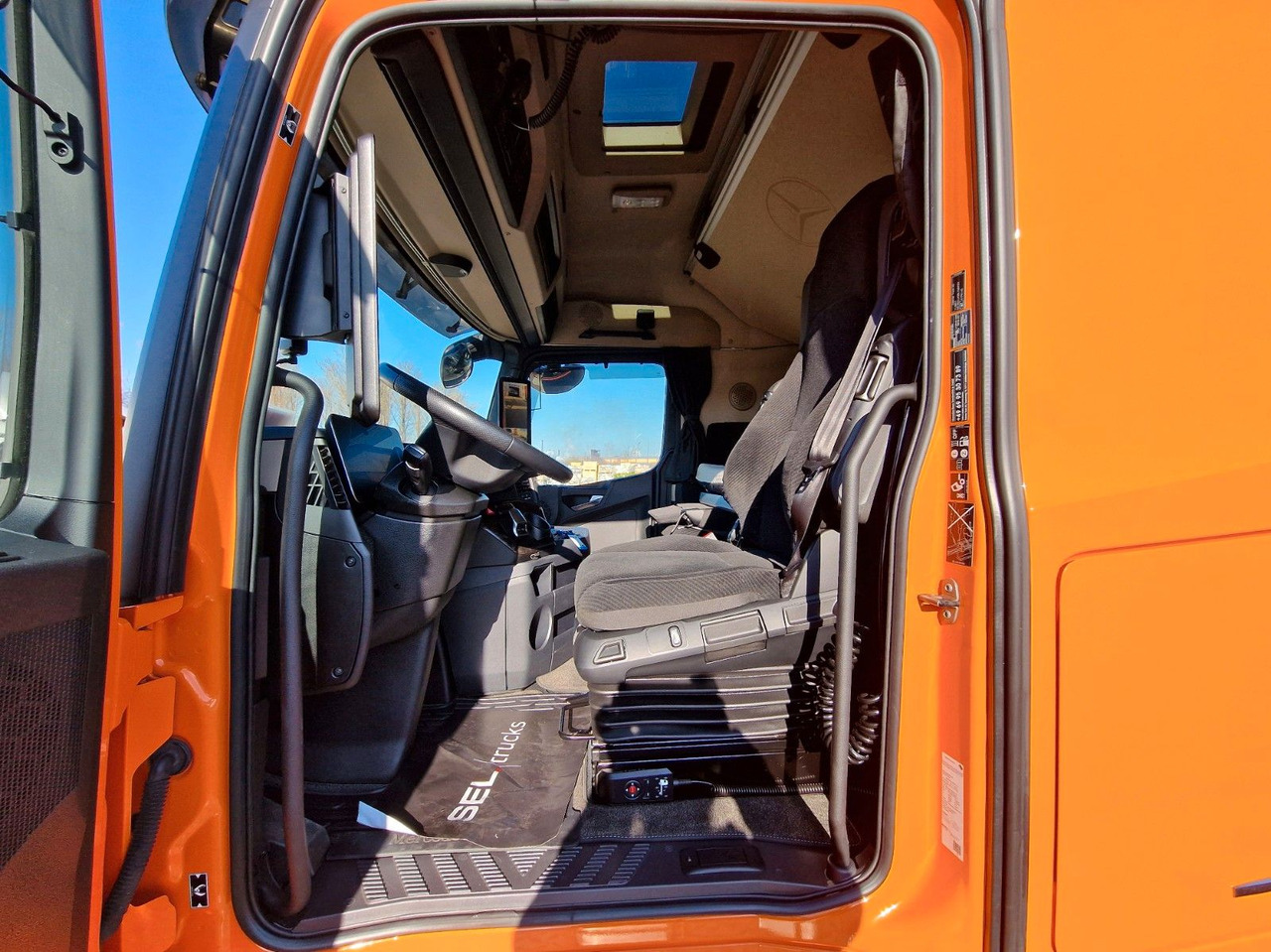 Truk dengan terpal samping Mercedes-Benz Actros 2548 / Retarder / Euro 6E / Aluklappen: gambar 15