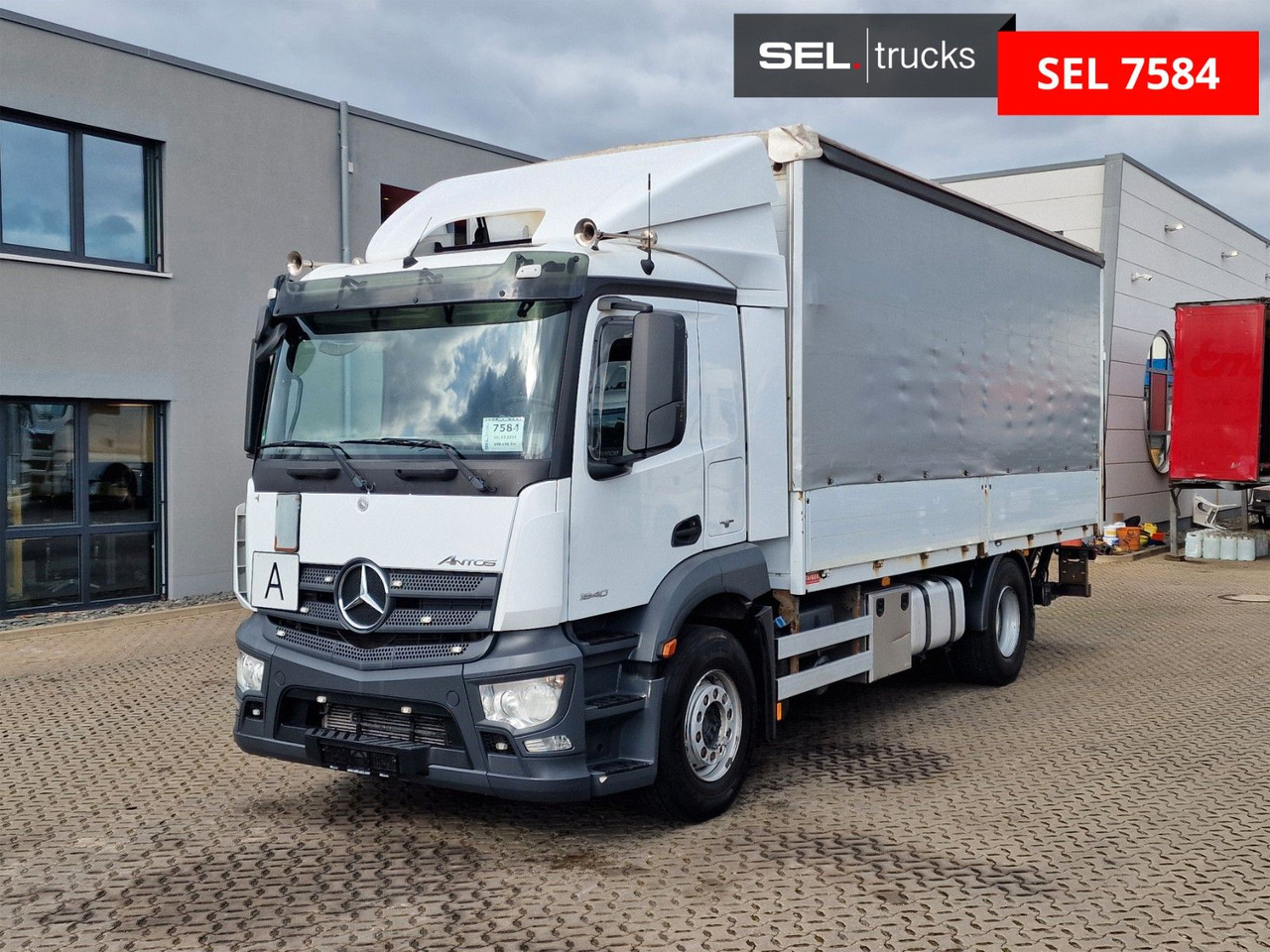 Mercedes-Benz Antos 1840 / Ladebordwand - Truk dengan terpal samping: gambar 1 Mercedes-Benz Antos 1840 / Ladebordwand - Truk dengan terpal samping: gambar 1