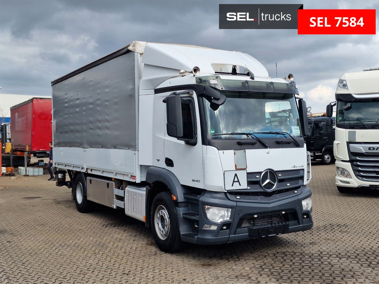 Mercedes-Benz Antos 1840 / Ladebordwand - Truk dengan terpal samping: gambar 3 Mercedes-Benz Antos 1840 / Ladebordwand - Truk dengan terpal samping: gambar 3