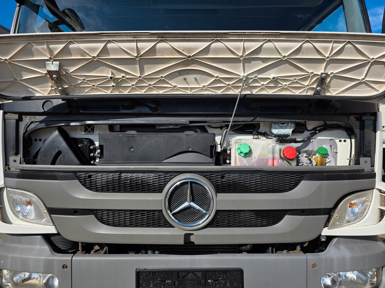 Truk box Mercedes-Benz Atego 1218 / Ladebordwand: gambar 28 Truk box Mercedes-Benz Atego 1218 / Ladebordwand: gambar 28