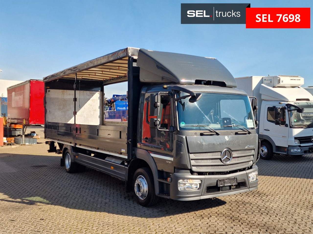 Mercedes-Benz Atego 1221 / Ladebordwand - Truk dengan terpal samping: gambar 3 Mercedes-Benz Atego 1221 / Ladebordwand - Truk dengan terpal samping: gambar 3