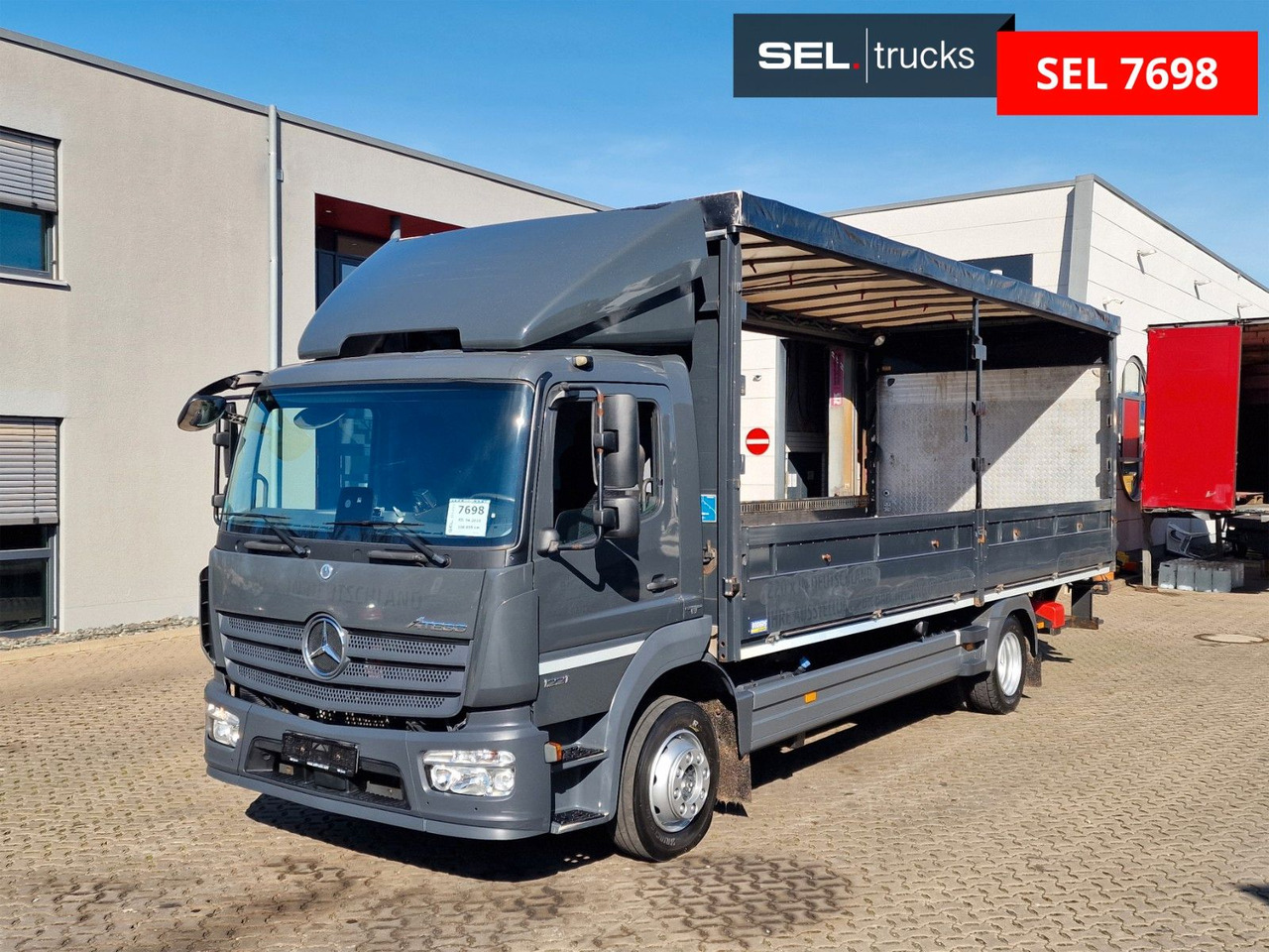 Mercedes-Benz Atego 1221 / Ladebordwand - Truk dengan terpal samping: gambar 1 Mercedes-Benz Atego 1221 / Ladebordwand - Truk dengan terpal samping: gambar 1