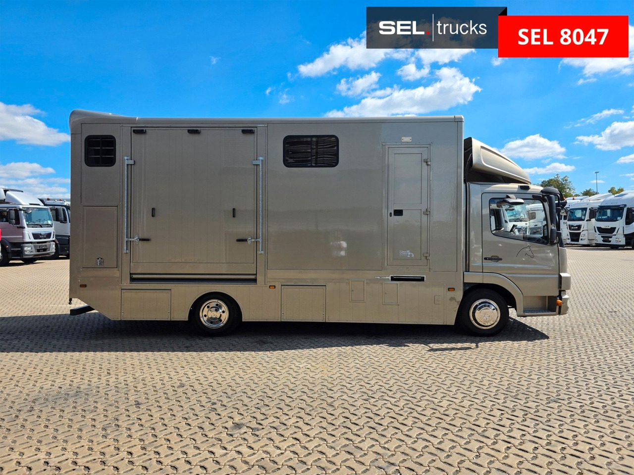 Mercedes-Benz Atego 818L - Truk pengangkut hewan: gambar 4 Mercedes-Benz Atego 818L - Truk pengangkut hewan: gambar 4