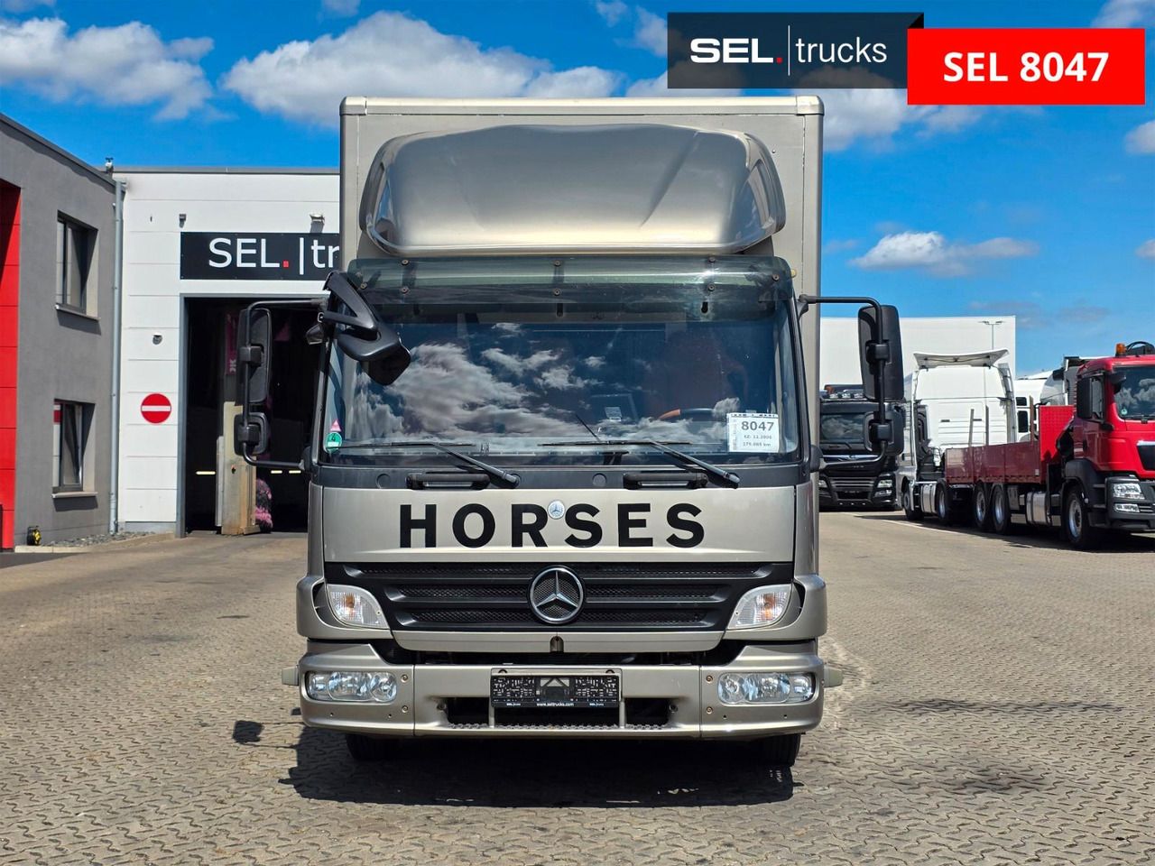 Mercedes-Benz Atego 818L - Truk pengangkut hewan: gambar 2 Mercedes-Benz Atego 818L - Truk pengangkut hewan: gambar 2