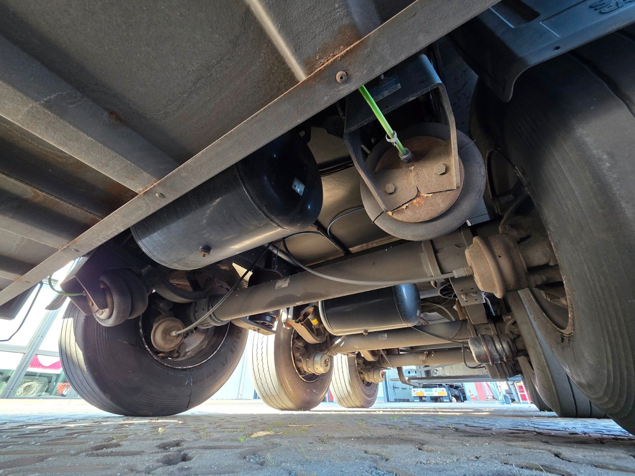 Semi-trailer berpendingin Schmitz Cargobull SKO 24/L13.4 FP 45 COOL 8/ Doppelstock: gambar 26 Semi-trailer berpendingin Schmitz Cargobull SKO 24/L13.4 FP 45 COOL 8/ Doppelstock: gambar 26