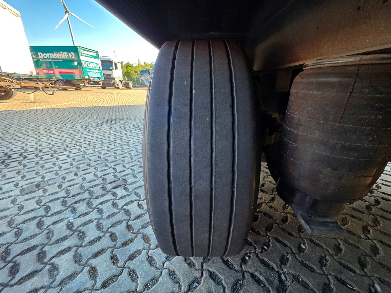 Semi-trailer berpendingin Schmitz Cargobull SKO 24/L13.4 FP 45 COOL 8/ Doppelstock: gambar 30 Semi-trailer berpendingin Schmitz Cargobull SKO 24/L13.4 FP 45 COOL 8/ Doppelstock: gambar 30