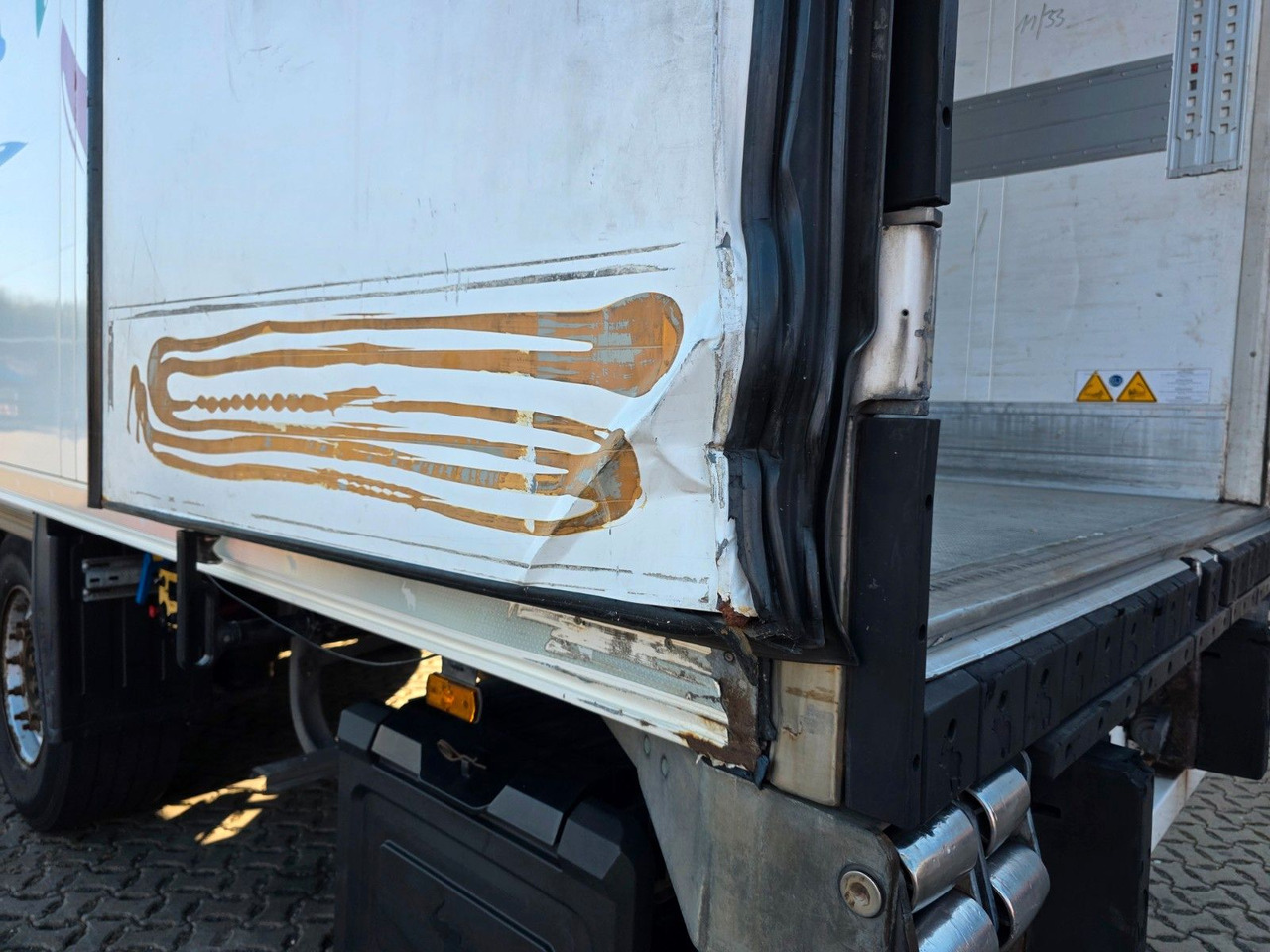 Semi-trailer berpendingin Schmitz Cargobull SKO 24/L13.4 FP 45 COOL 8/ Doppelstock: gambar 47 Semi-trailer berpendingin Schmitz Cargobull SKO 24/L13.4 FP 45 COOL 8/ Doppelstock: gambar 47