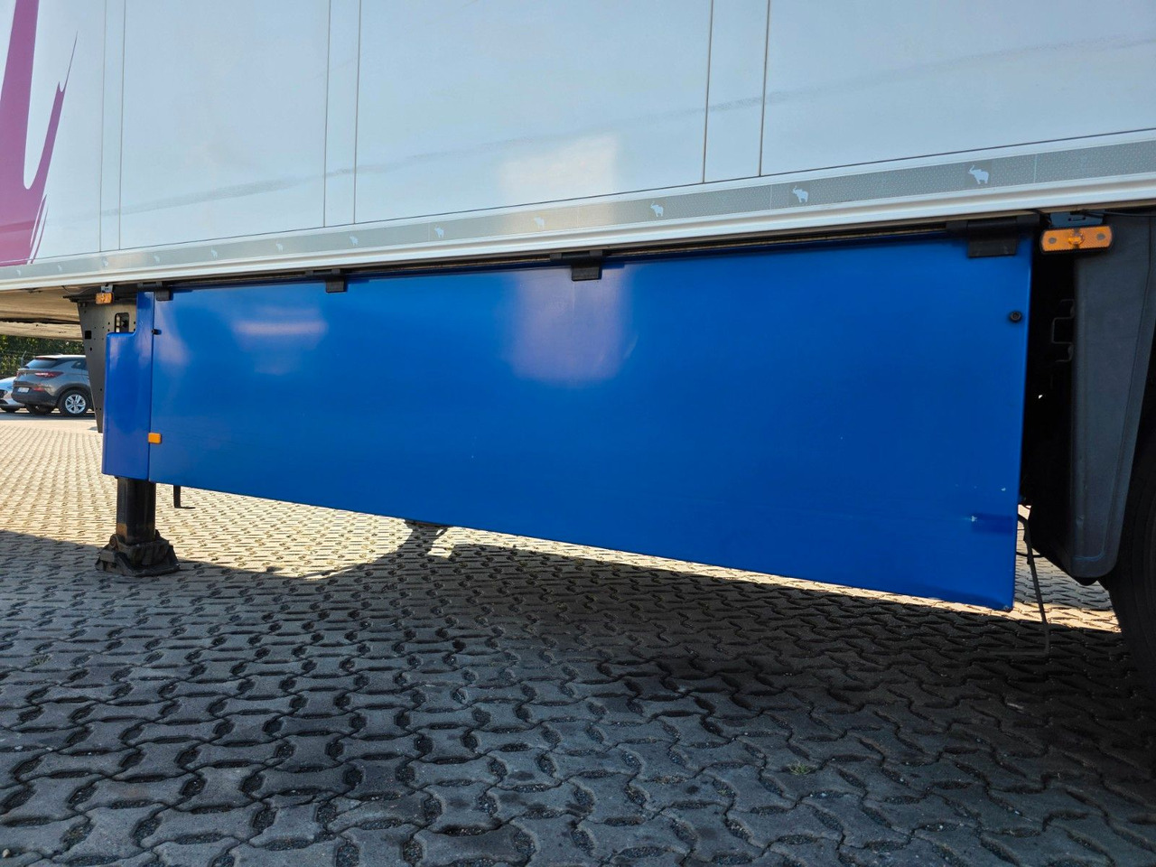 Semi-trailer berpendingin Schmitz Cargobull SKO 24/L13.4 FP 45 COOL 8/ Doppelstock: gambar 17 Semi-trailer berpendingin Schmitz Cargobull SKO 24/L13.4 FP 45 COOL 8/ Doppelstock: gambar 17