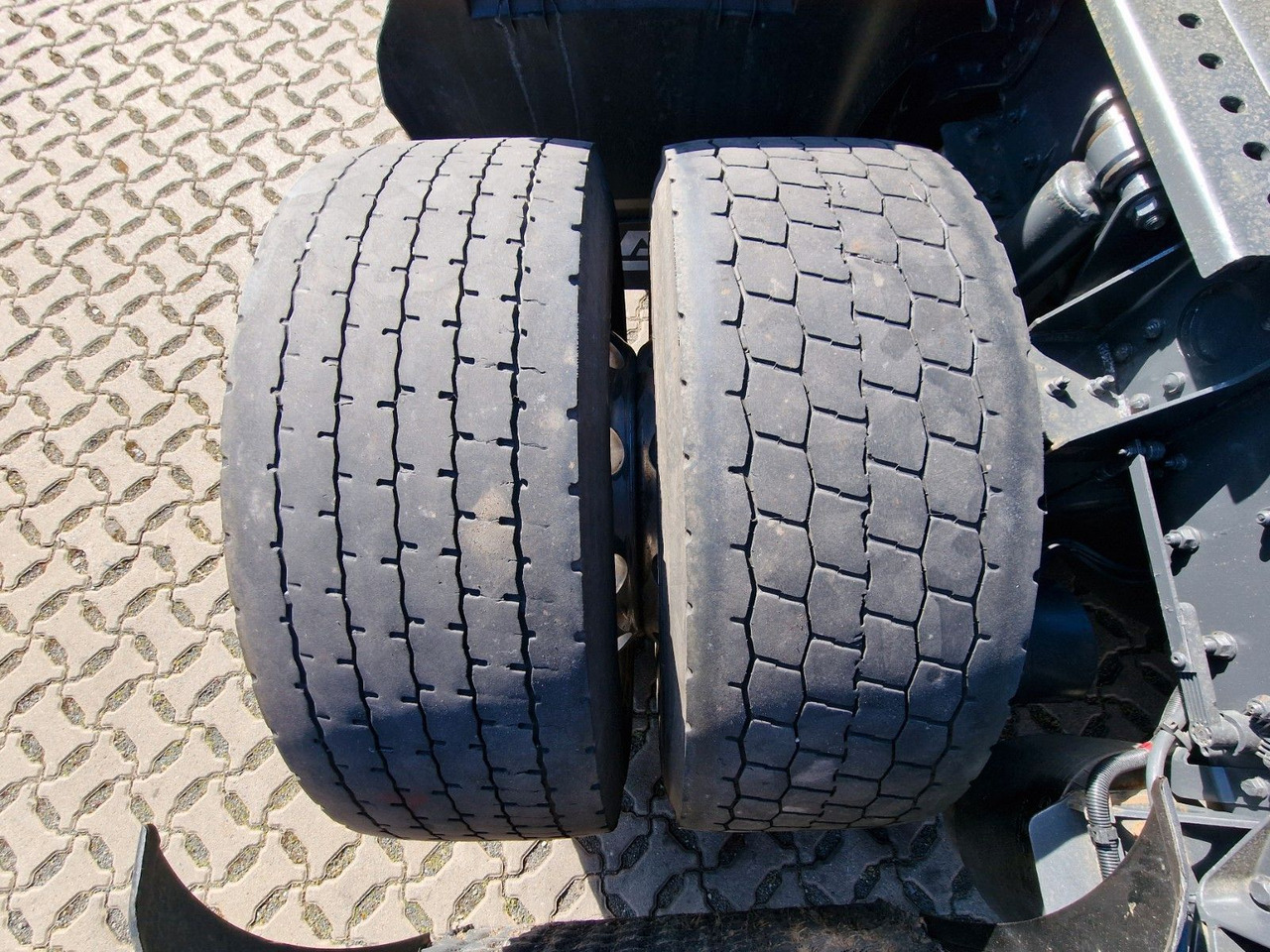 Tractor head DAF XF 510 FTG / ZF Intarder / Lenkachse / Liftachse: gambar 28