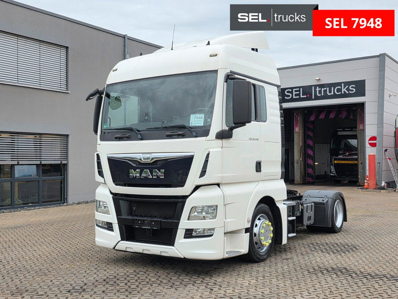 MAN TGX 18.400 4X2 LLS-U / ZF Intarder / LOW KM !! - Tractor head: gambar 1 MAN TGX 18.400 4X2 LLS-U / ZF Intarder / LOW KM !! - Tractor head: gambar 1