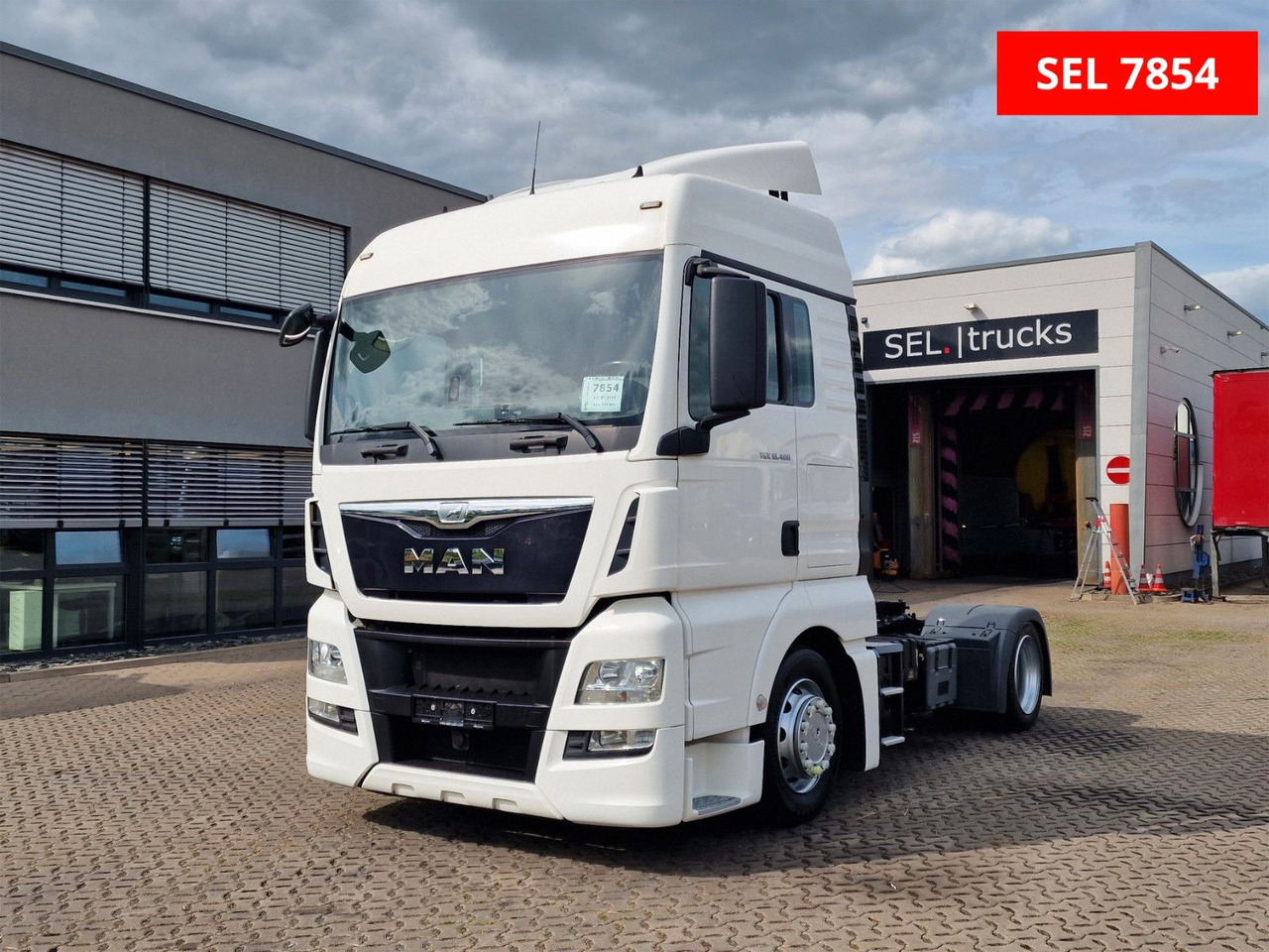 MAN TGX 18.400 4x2 LLS-U / ZF Intarder - Tractor head: gambar 1 MAN TGX 18.400 4x2 LLS-U / ZF Intarder - Tractor head: gambar 1