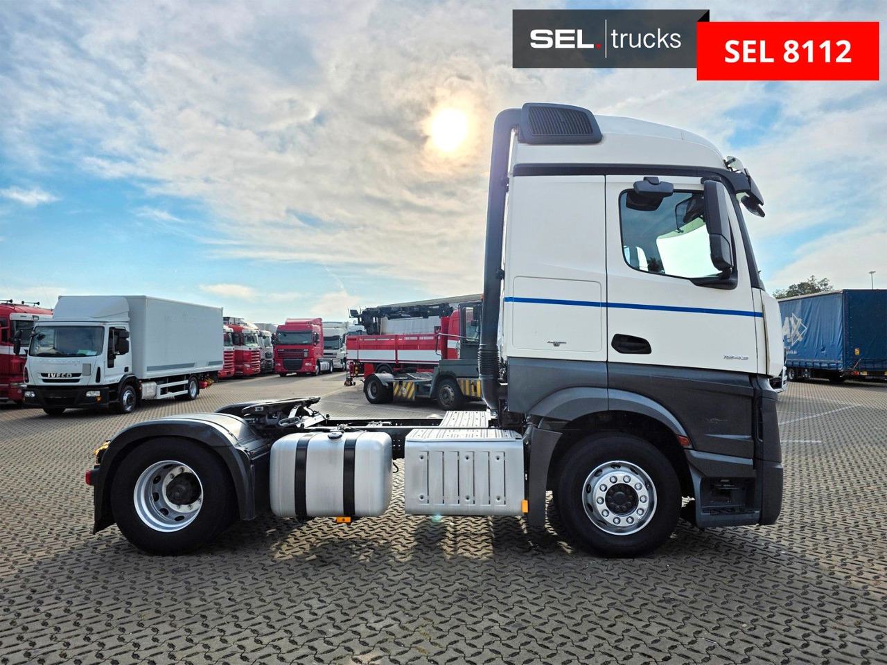 Mercedes-Benz Actros 1843 - Tractor head: gambar 4 Mercedes-Benz Actros 1843 - Tractor head: gambar 4