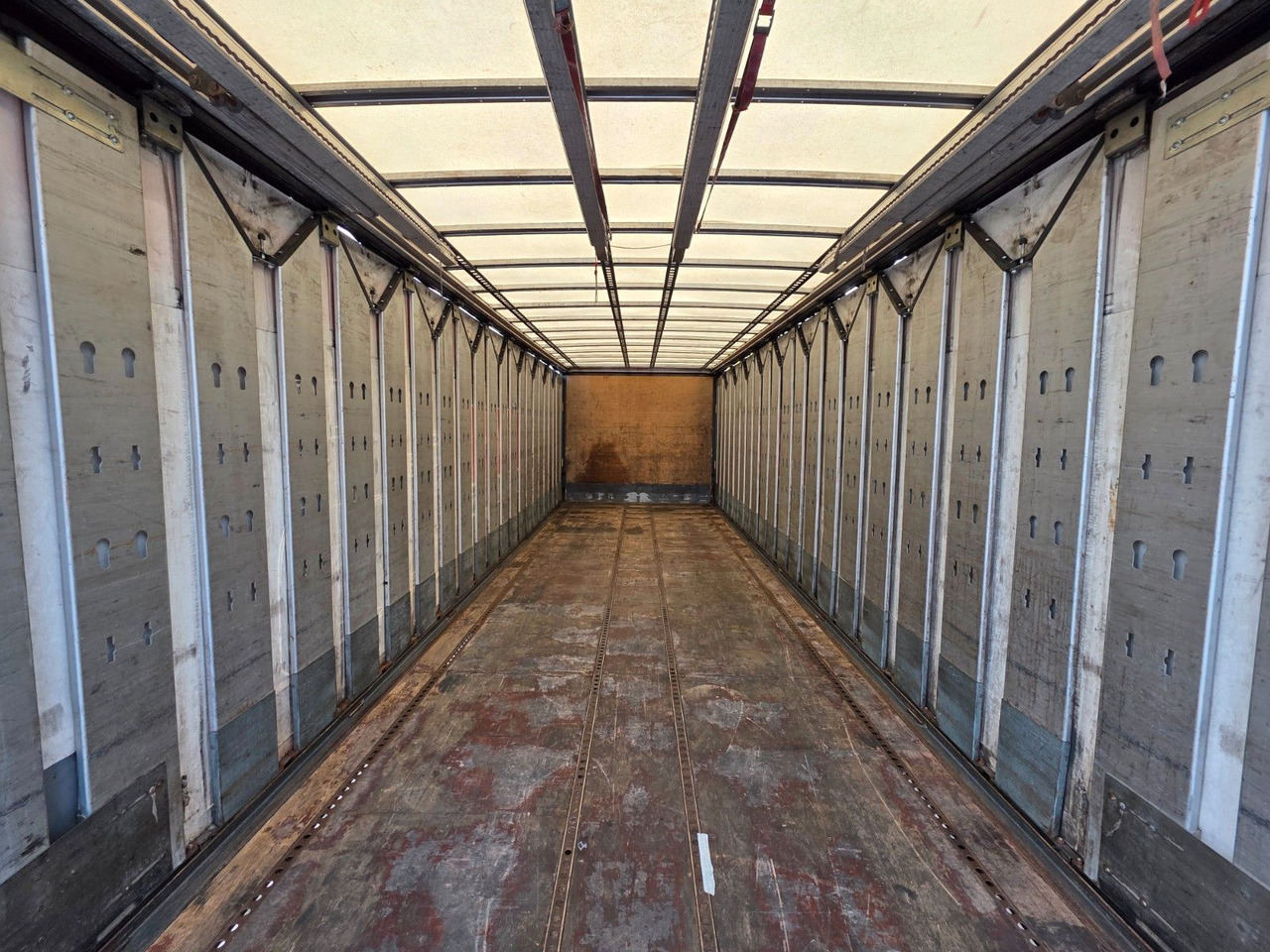 Truk dengan terpal samping Volvo FM 410 / Ladebordwand / Lenkachse: gambar 10