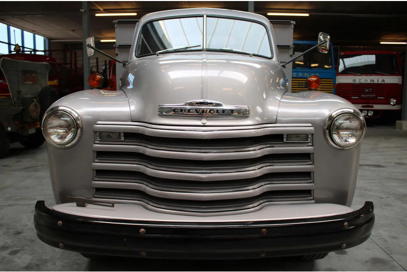 Chevrolet Loadmaster - Truk jungkit: gambar 2 Chevrolet Loadmaster - Truk jungkit: gambar 2