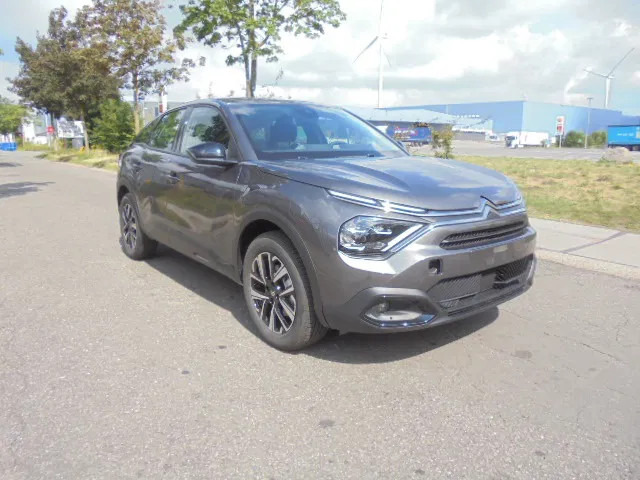 Citroën C4 1.2 TURBO NEW TAX FREE - Hatchback: gambar 3 Citroën C4 1.2 TURBO NEW TAX FREE - Hatchback: gambar 3