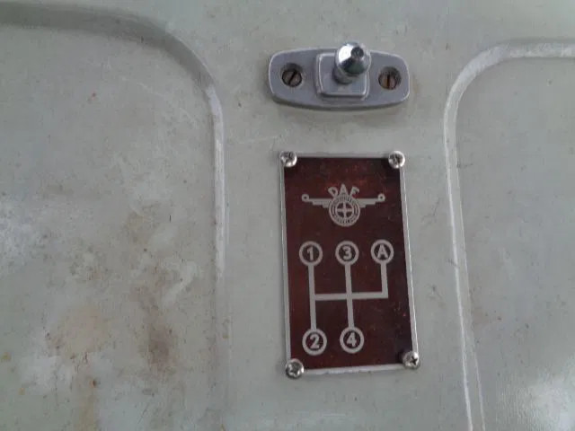 Truk derek DAF 1300 BB NL KENTEKEN: gambar 6