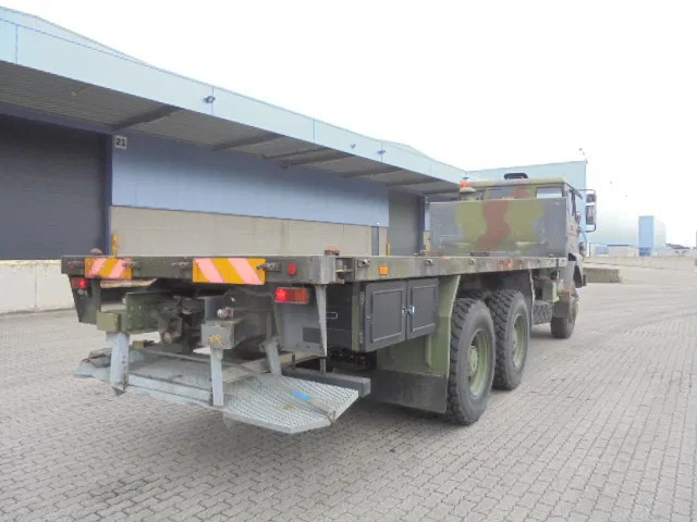 DAF 2300 YAZ 2300 6x6 - Truk flatbed: gambar 4 DAF 2300 YAZ 2300 6x6 - Truk flatbed: gambar 4