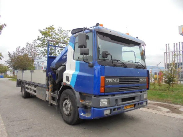 DAF 75.270 4X2 NL TRUCK - Truk derek: gambar 4 DAF 75.270 4X2 NL TRUCK - Truk derek: gambar 4
