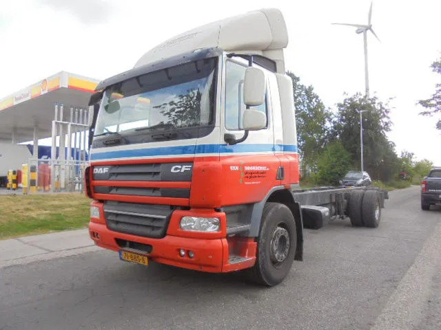 DAF CF 250 NL TRUCK - Truk sasis: gambar 1 DAF CF 250 NL TRUCK - Truk sasis: gambar 1