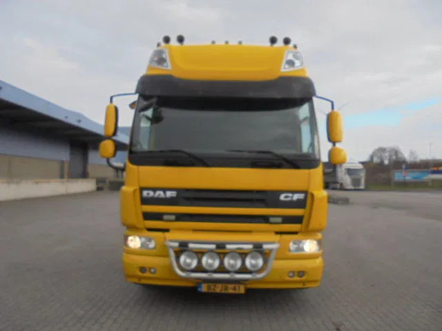 DAF CF 65 300 EEV NL TRUCK - Mobil derek: gambar 2 DAF CF 65 300 EEV NL TRUCK - Mobil derek: gambar 2