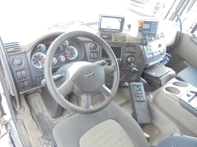 DAF CF 75.250 6X2 NL TRUCK - Truk sampah: gambar 5 DAF CF 75.250 6X2 NL TRUCK - Truk sampah: gambar 5