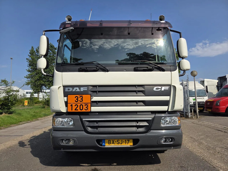 DAF CF 75 310 6X2 NL TRUCK - Truk tangki: gambar 2 DAF CF 75 310 6X2 NL TRUCK - Truk tangki: gambar 2