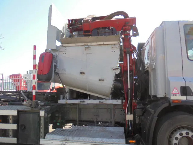DAF CF 75.310 FAN 6x2 NL TRUCK - Truk sasis: gambar 4 DAF CF 75.310 FAN 6x2 NL TRUCK - Truk sasis: gambar 4