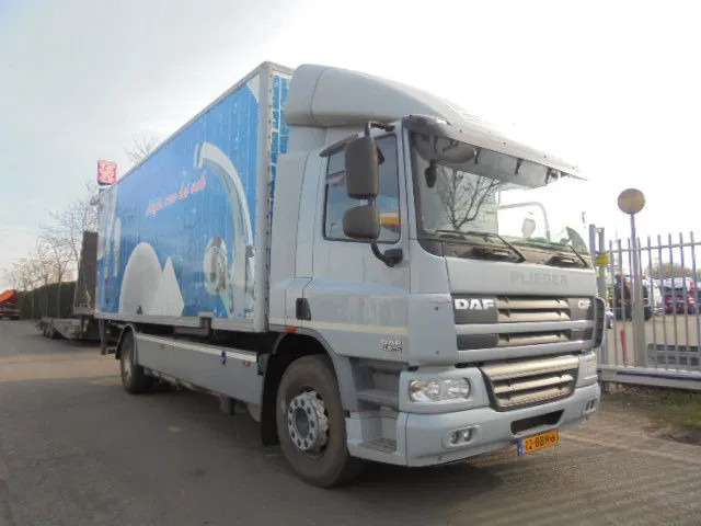 DAF CF 75 360 NL TRUCK - Pengangkut kontainer/ Container truck: gambar 3 DAF CF 75 360 NL TRUCK - Pengangkut kontainer/ Container truck: gambar 3