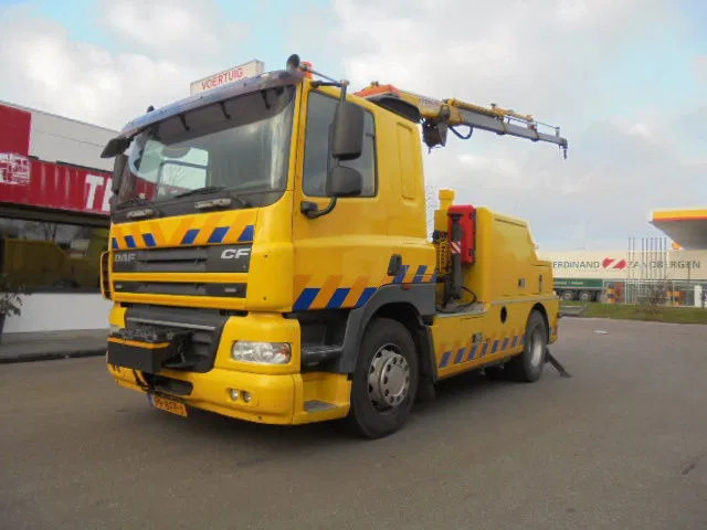 DAF CF 85 360 NL TRUCK - Mobil derek: gambar 1 DAF CF 85 360 NL TRUCK - Mobil derek: gambar 1