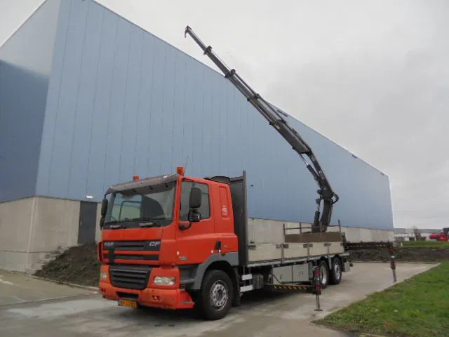 DAF CF 85 6X2 GESTUURDE AS - Truk derek: gambar 1 DAF CF 85 6X2 GESTUURDE AS - Truk derek: gambar 1
